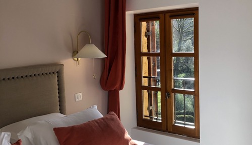 Double Room, Garden View (La Discrete)