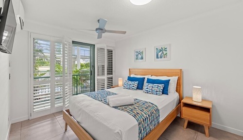 1 Bedroom Ocean View Upper Level Apartment