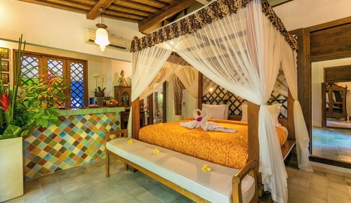 Deluxe Villa, 1 Bedroom, Pool View, Garden Area