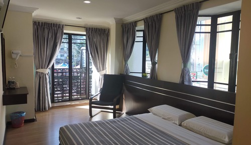 Deluxe Double Room, 1 Queen Bed, Balcony, City View