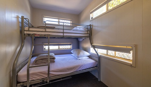 Family Budget Cabin 5 Pax
