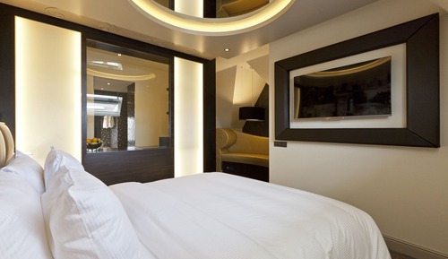 Suite (Huis ten Bosch)