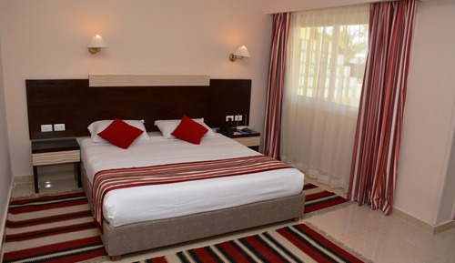 Standard Double or Twin Room, Pool View