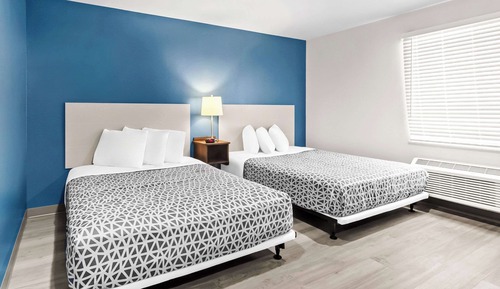 Suite, 2 Queen Beds, Accessible, Non Smoking
