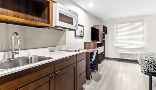 Suite, 1 Queen Bed, Non Smoking