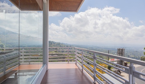 Grand Villa