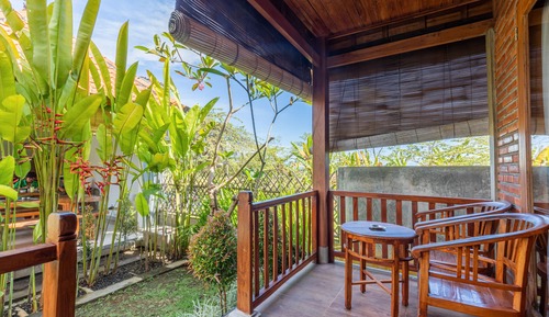 Deluxe Room, Pool View