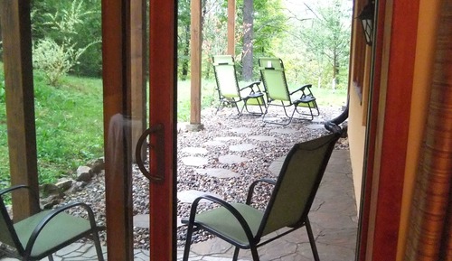 Comfort Room, 1 Queen Bed, Terrace, Garden View
