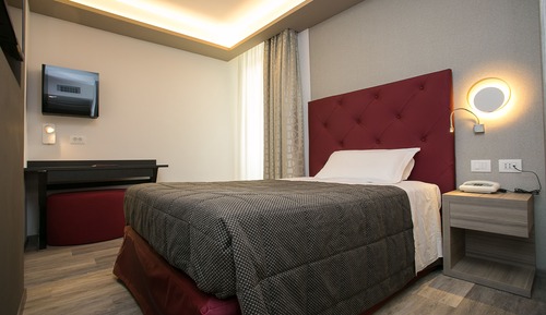 Deluxe Single Room