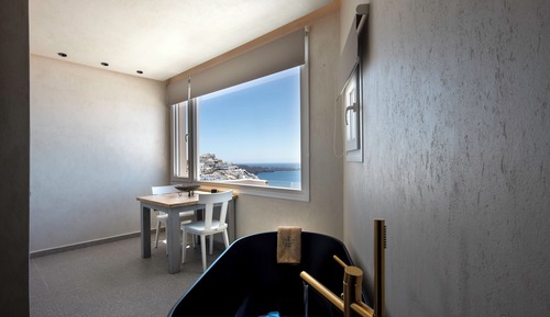 Junior Caldera View Suite