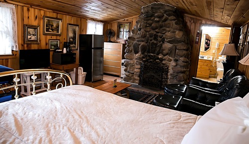 Historical Nugget, Cabin 7