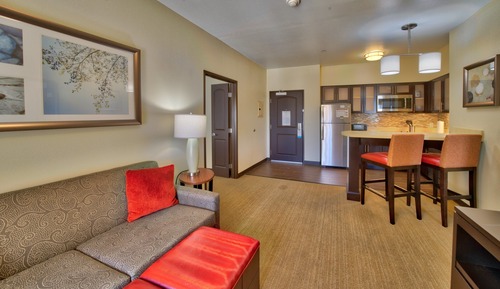 Suite, 2 Bedrooms, Kitchen