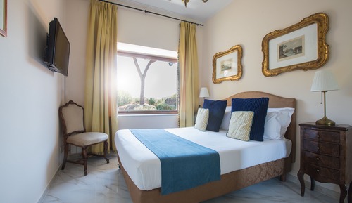 Double Room, Courtyard View, Garden Area