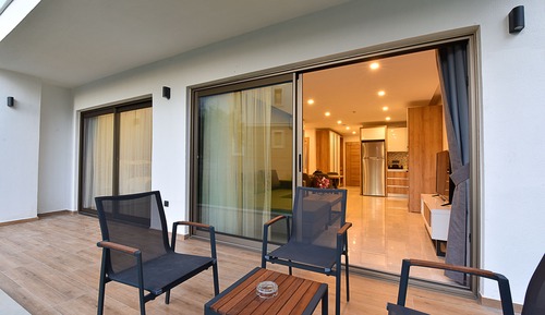 Two-Bedroom Apartment-Garden View
