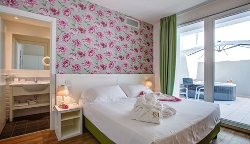 Deluxe Double Room, 1 Double Bed, Hot Tub