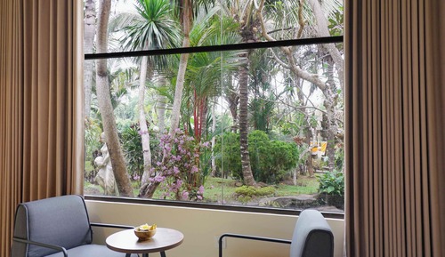Deluxe Queen Garden View