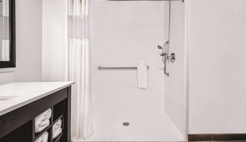 Room, 1 King Bed, Accessible, Non Smoking (Mobility,Hearing,Tub w/Grab Bars)