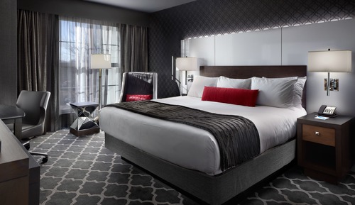 Superior Room, 1 King Bed, Courtyard View