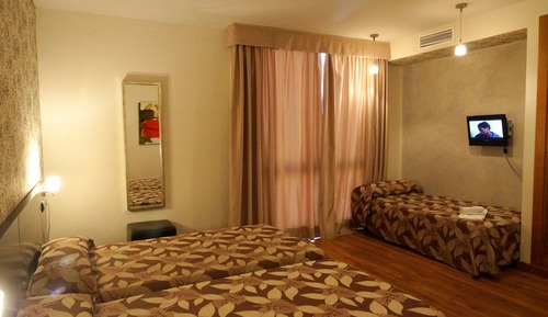 Triple Room, 3 Twin Beds