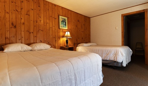 Two Bedroom Economy Cabin with Kitchen