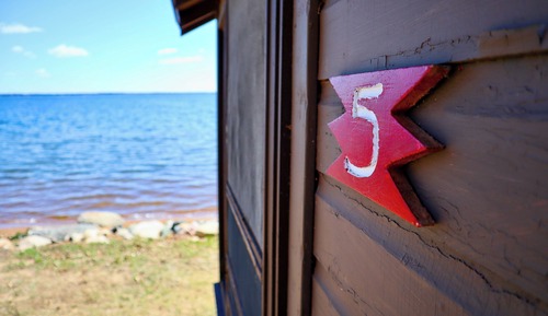 One Room Cottage #5, 1 queen