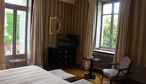 Suite (Privilège 2)