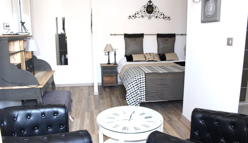 Junior Double Room, Pool Access