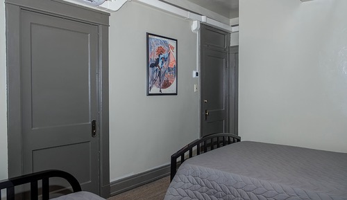 Private Room w/Full & Twin Bed & Private Ensuite Bathroom