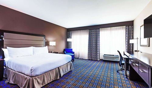 Standard Room, 1 King Bed, Accessible, Non Smoking (Hearing)