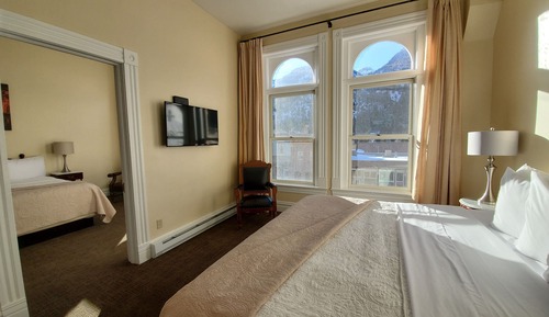 Suite 7 - 2 Bedroom Suite