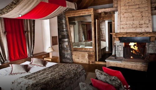 Ours Suite