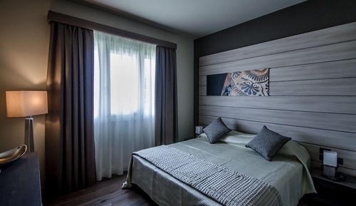 Business Double or Twin Room, Garden View