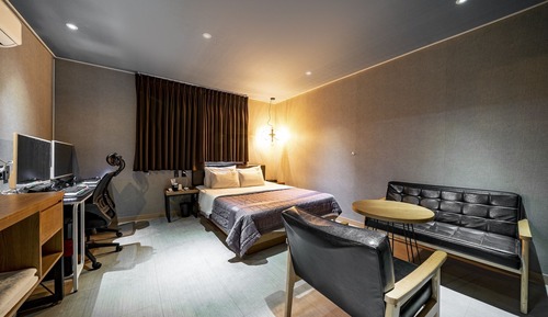 Room (VIP high-end 2PC (CPU Ryzen 5 3600 Sa)