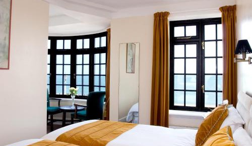Sea-View Twin Room