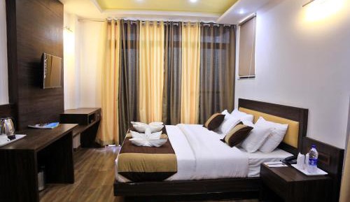 Executive Valley View Room