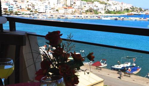 Double or Twin Room with Sea View