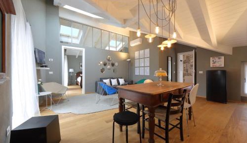 Apartment with Balcony