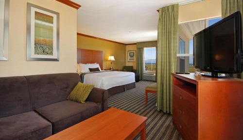 King Suite with Spa Bath - Non-Smoking