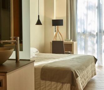 Deluxe Double with Terrace
