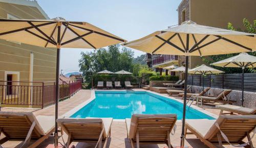 One-Bedroom Apartment with Sea or Pool View