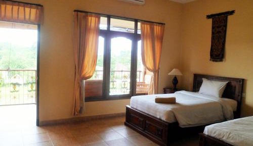 Twin Room with View