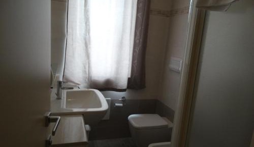 Economy Twin Room