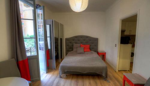 Studio Apartment