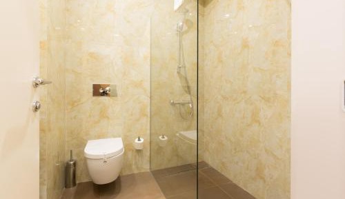 Deluxe Twin Room with Spa Access