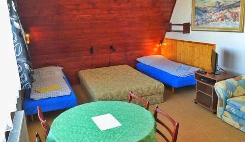 Quadruple Room with Private Bathroom
