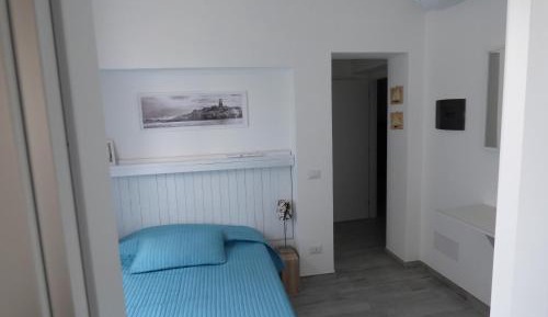 Small Single Room