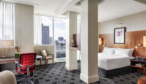 One-Bedroom Prestige Corner King Suite with Sofa Bed