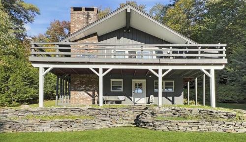 Three-Bedroom Vacation Home 