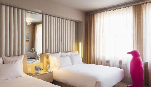 Deluxe Queen Room