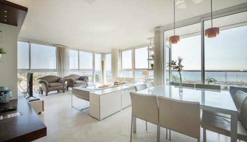 Three-Bedroom Apartment with Sea View